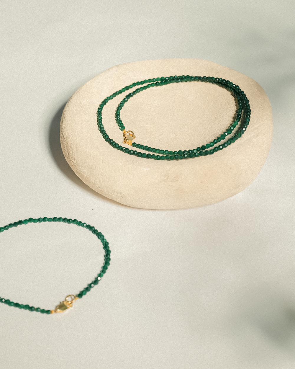 Paradise - Jade. Gold.