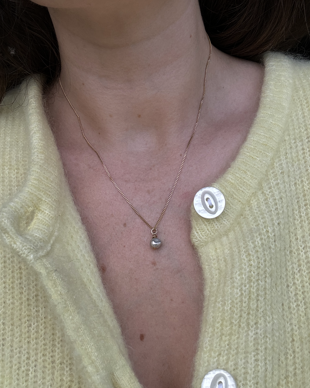 Yours - Pearl. Gold.